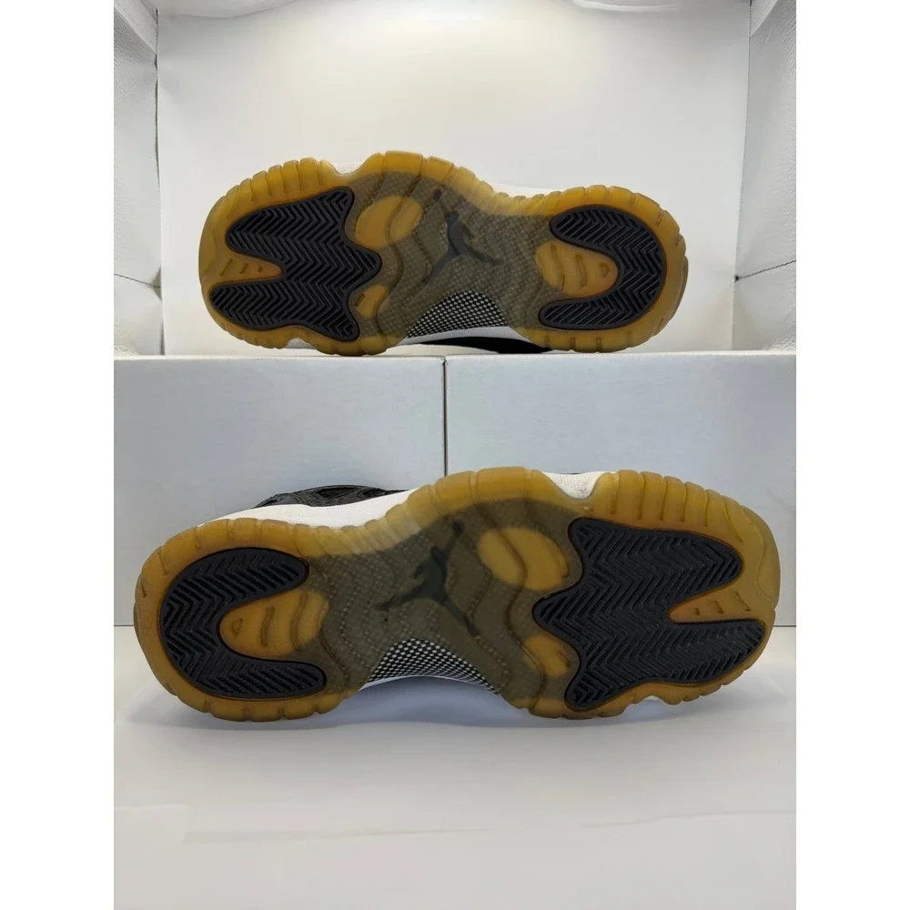 Air Jordan 11 Retro Low IE "Concord" – Size 6Y - Picture 5 of 6
